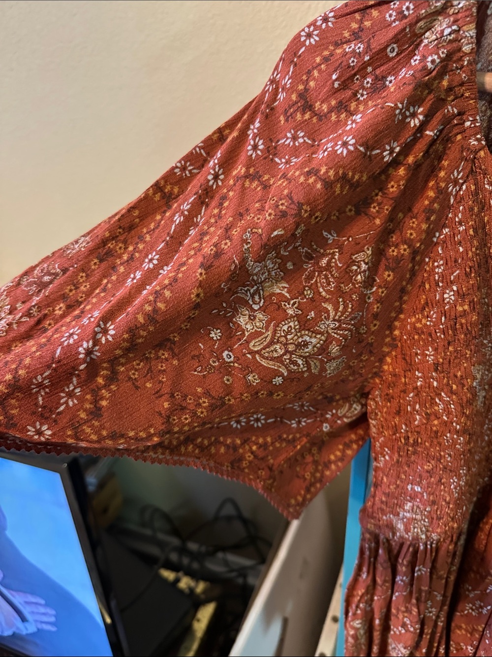 Hem & Thread Rust Paisley Smocked V-Neck Blouse - Picture 4 of 10